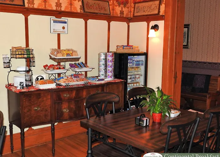 Champaign Garden Inn